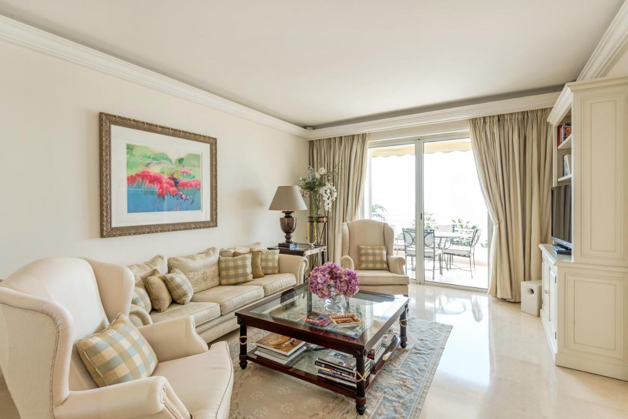 Buckingham & Lloyds - Cannes Exterior photo
